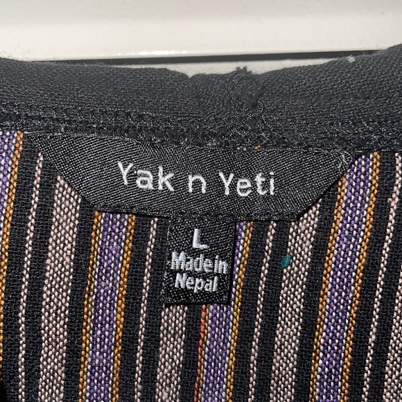 Long sleeve hooded shirt - Picture 3 of 3